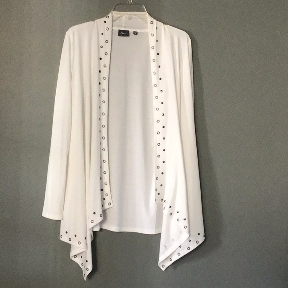 Light layering sweater